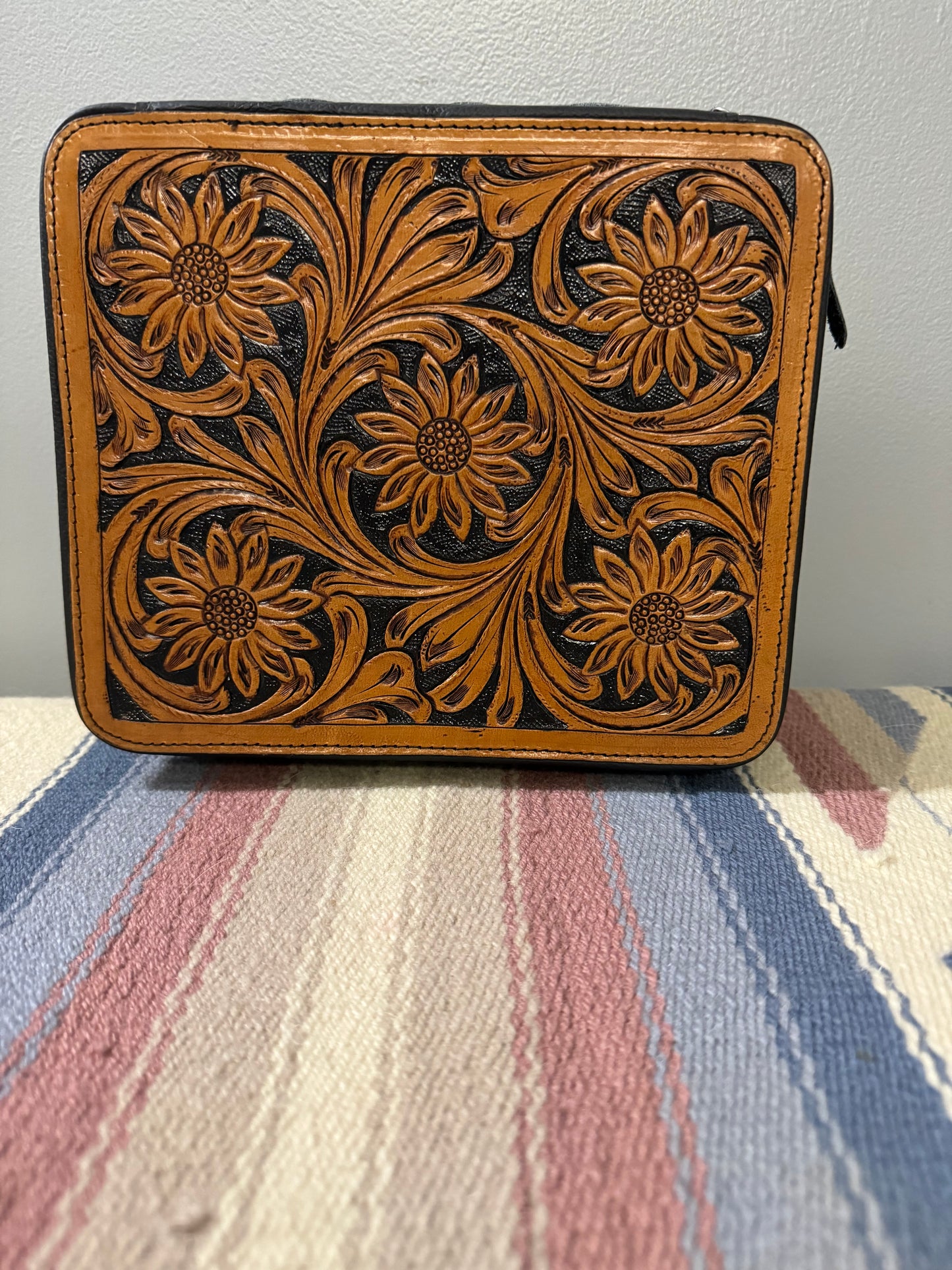 Jewelry case