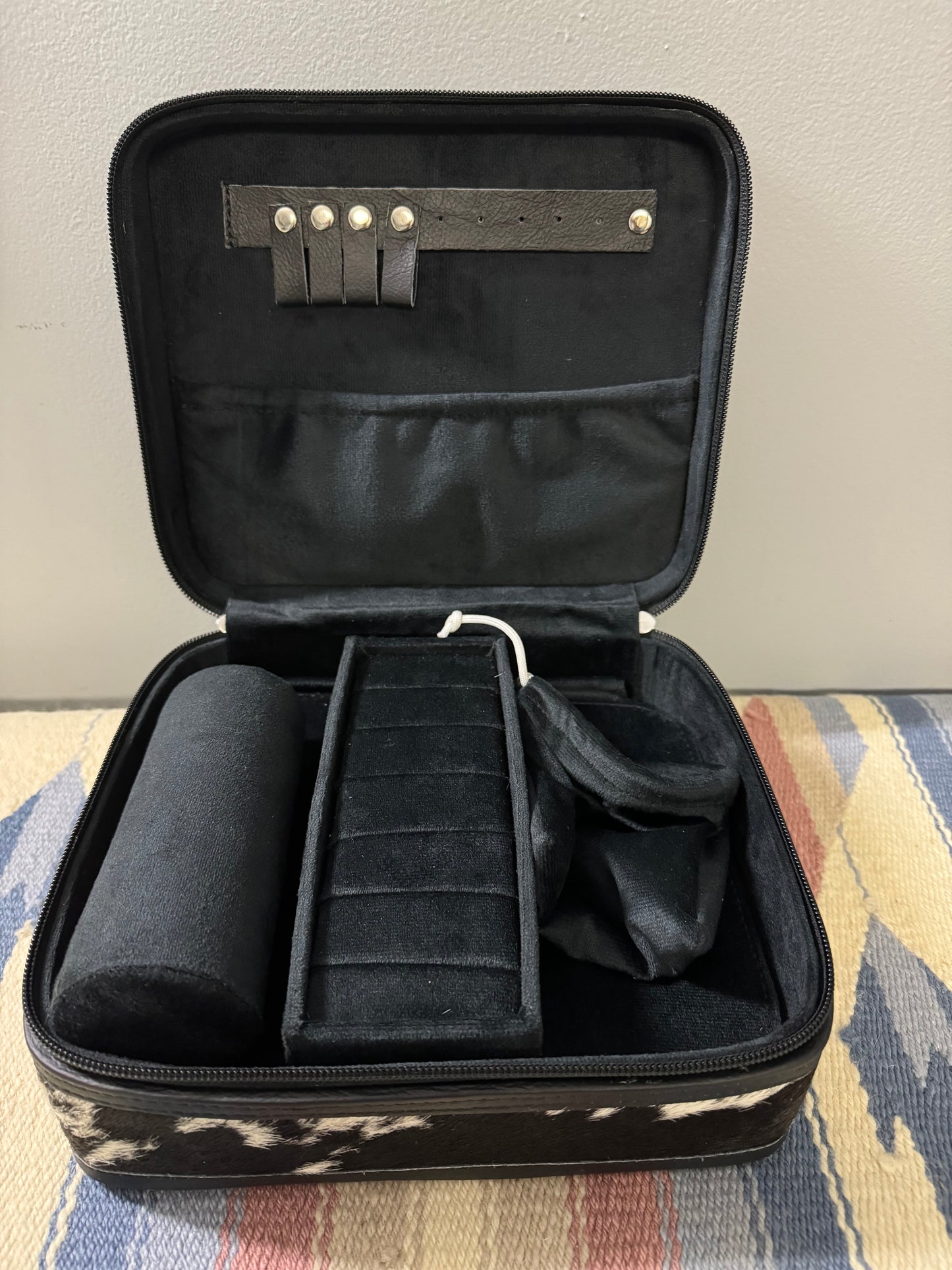 Jewelry case