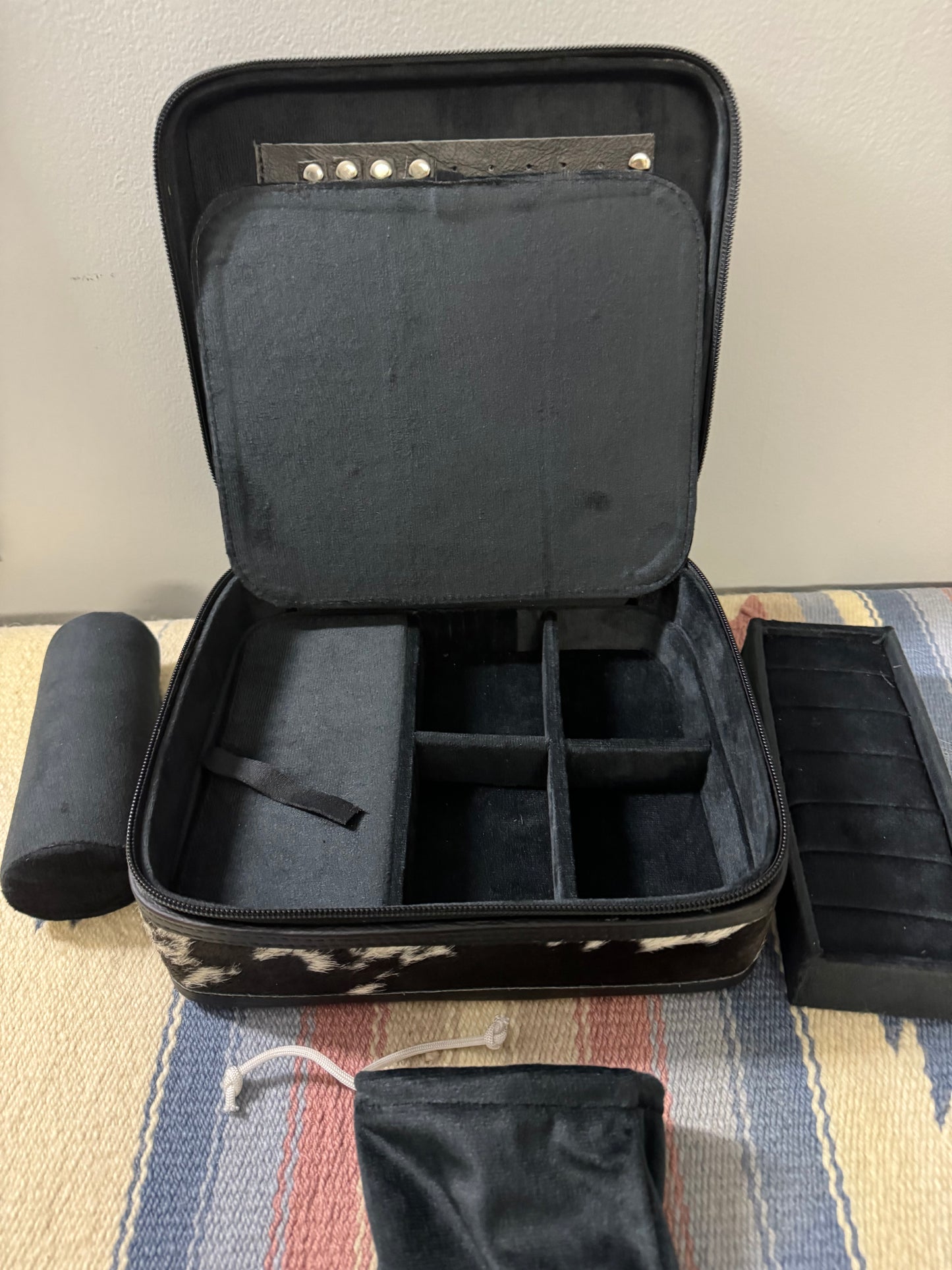 Jewelry case